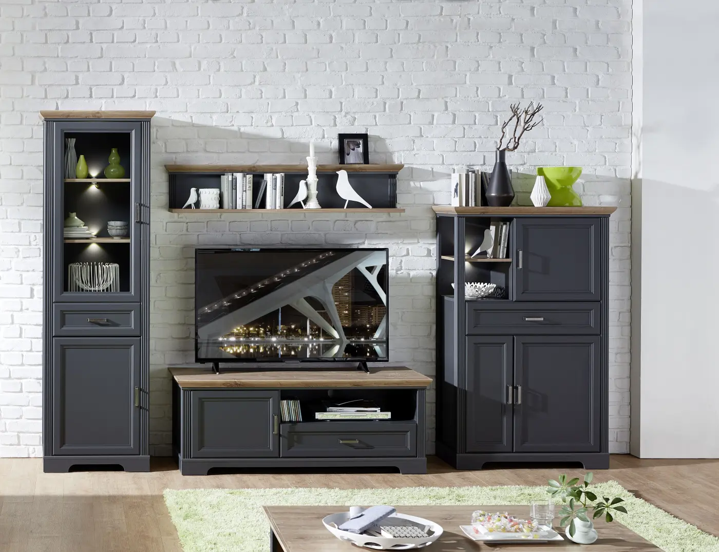 Innostyle Vitrine Jasmin 1LG9GH02, Graphit MDF/Eiche Artisan Nachbildung, BxHxT ca.66x204x42 cm, inkl. LED-Beleuchtung