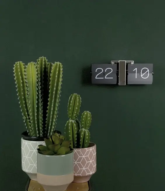 Present Time Flip Clock No Case Steel ca. 36x14x8,5 cm