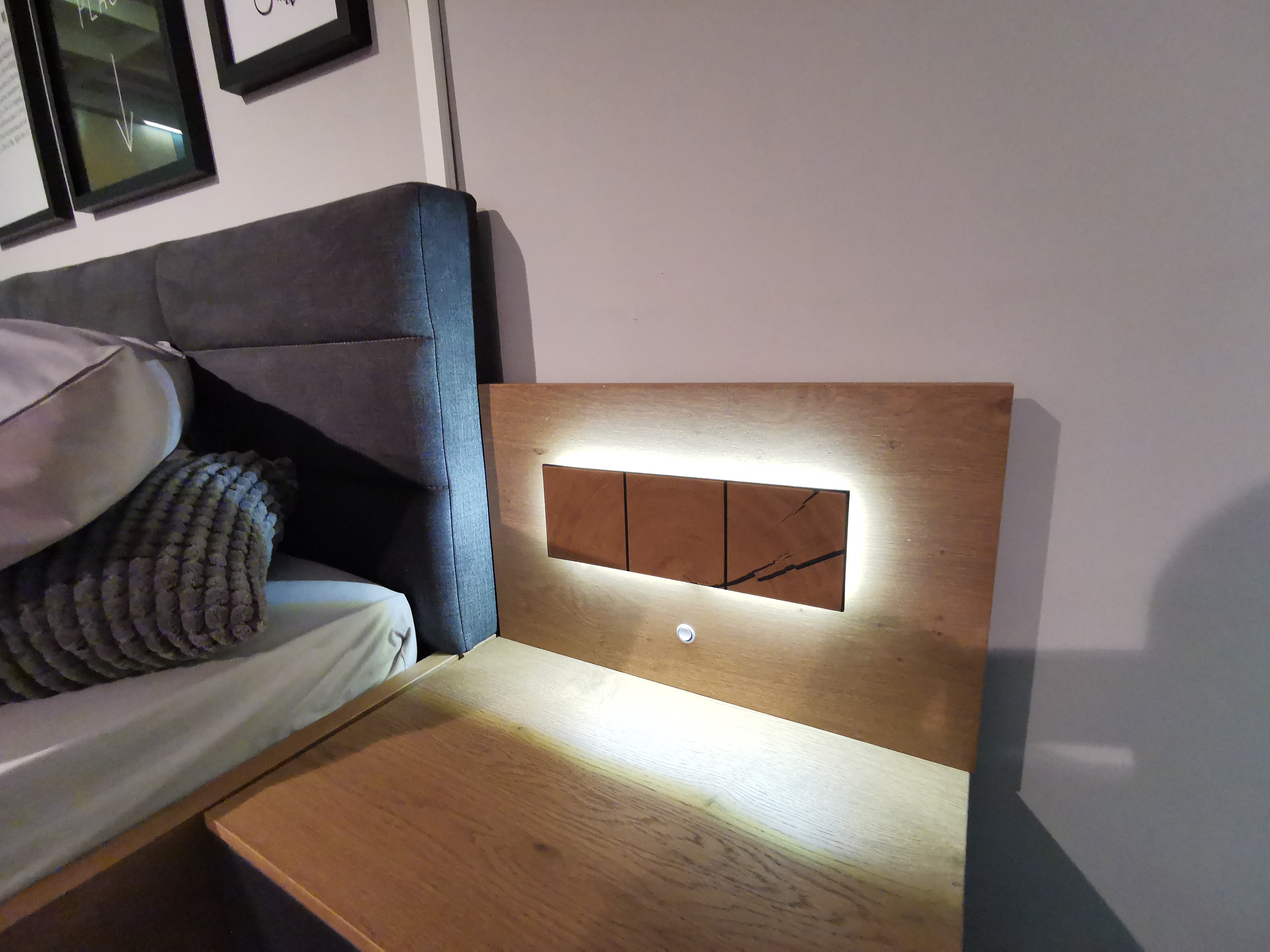 Schlafzimmer Interliving Eiche Barrique / Lack Basalt