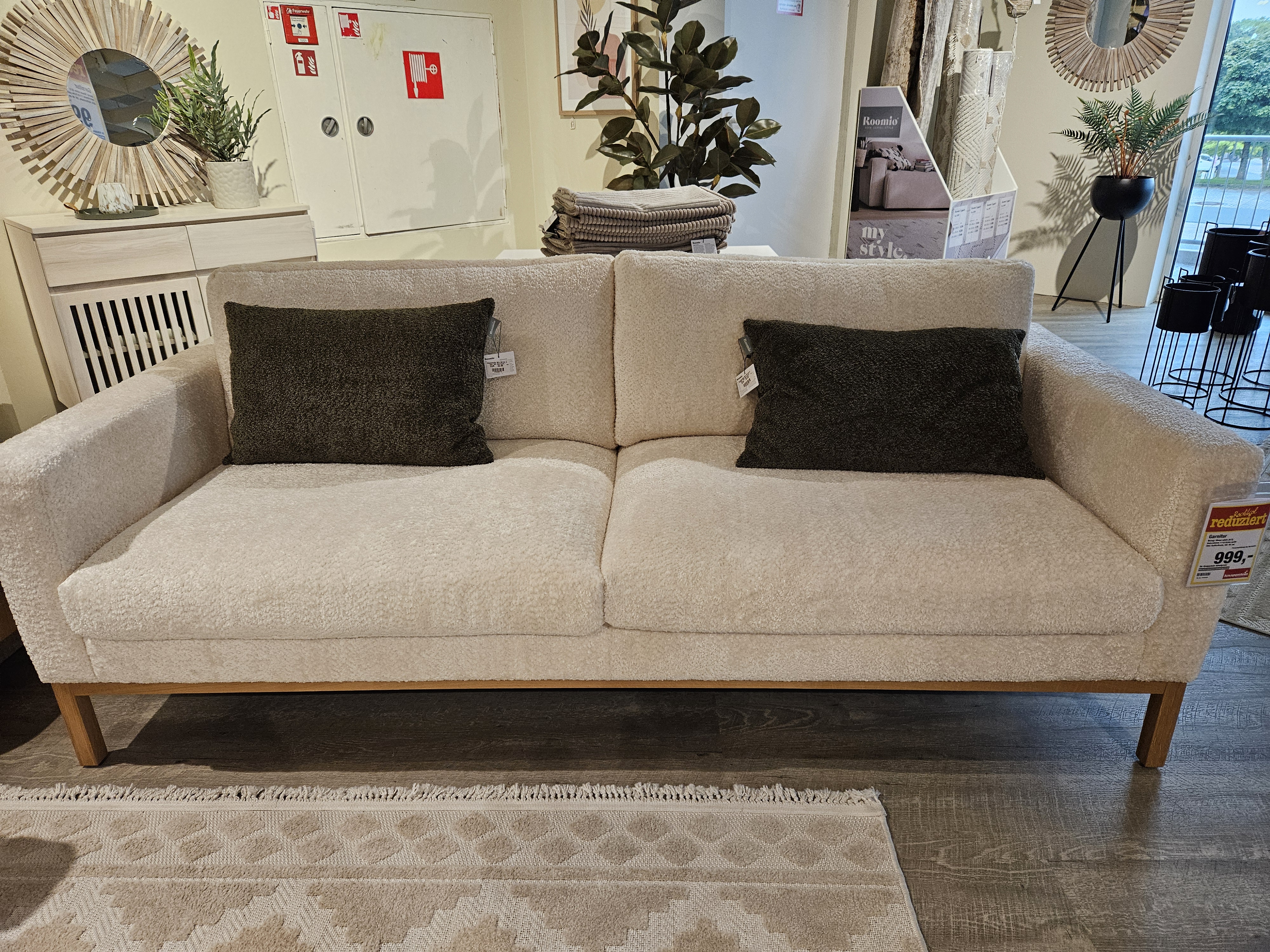 Roomio No. 4105 Sofa Shaun white ca. 208x81x90 cm