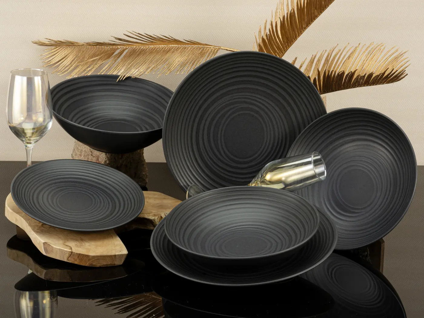 Creatable Salatschüssel Lava black stone 24 cm