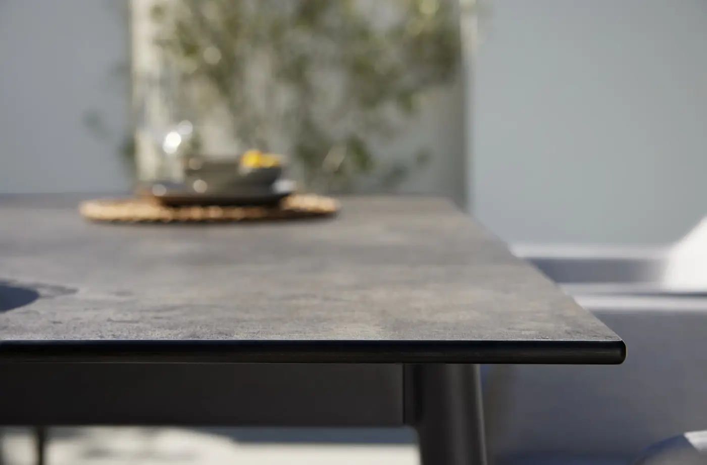 Interliving Tisch Serie 7003 95x76x160 cm Anthrazit