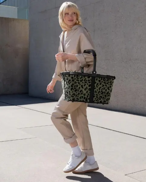 Reisenthel Carrybag Teddy leo olive ca. 33.5x21x19.5 cm