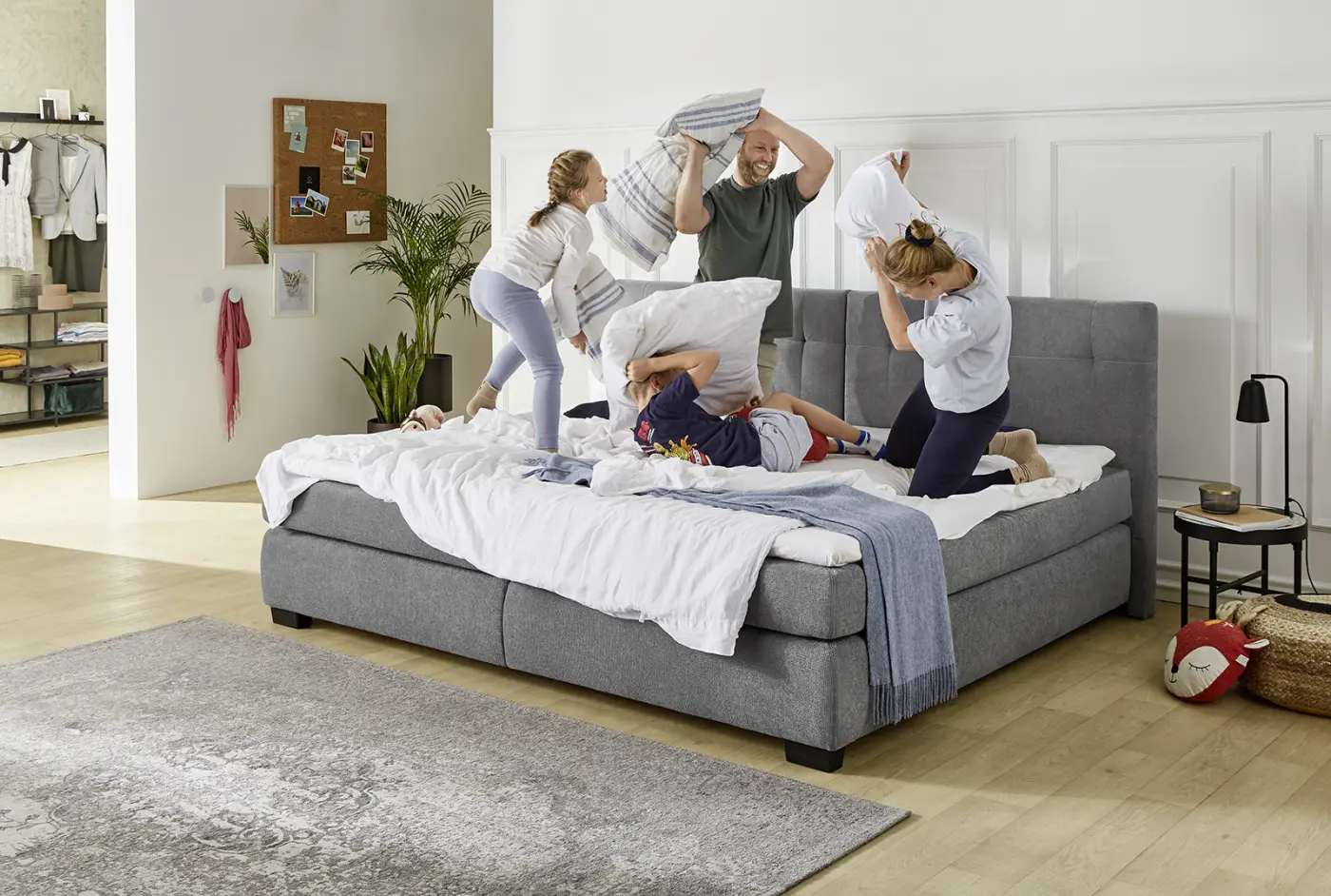 Jockenhöfer Boxspringbett Family 240x200 cm Grau inkl. Topper