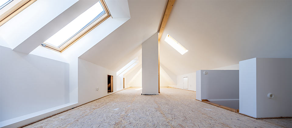 Dachboden Ordnung • Möbel Knappstein
