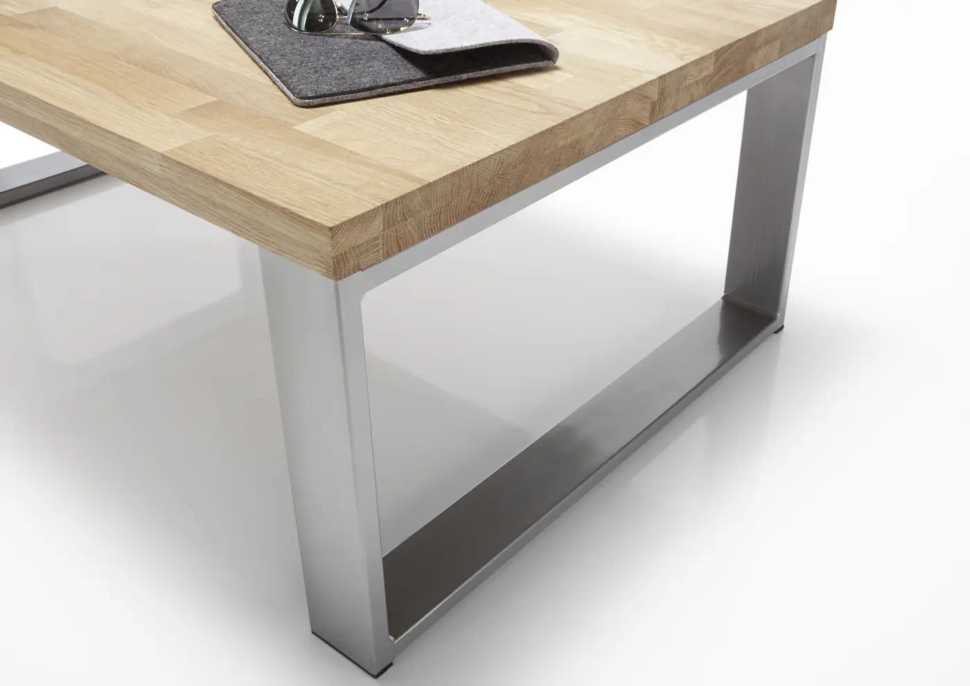 Couchtisch Wildeiche/Metall alufarb. BHT ca. 110x 40x70 cm