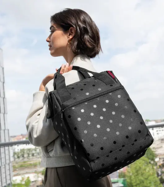 Reisenthel Allrounder R glossy dots black ca. 31x39x17 cm