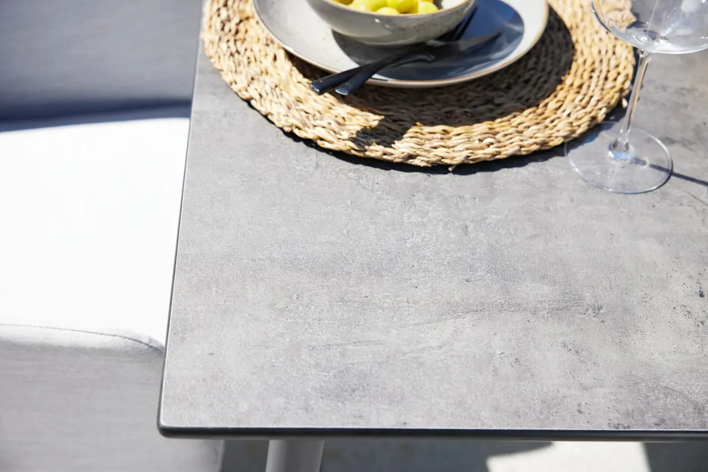 Interliving Tisch Serie 7003 95x76x160 cm Anthrazit