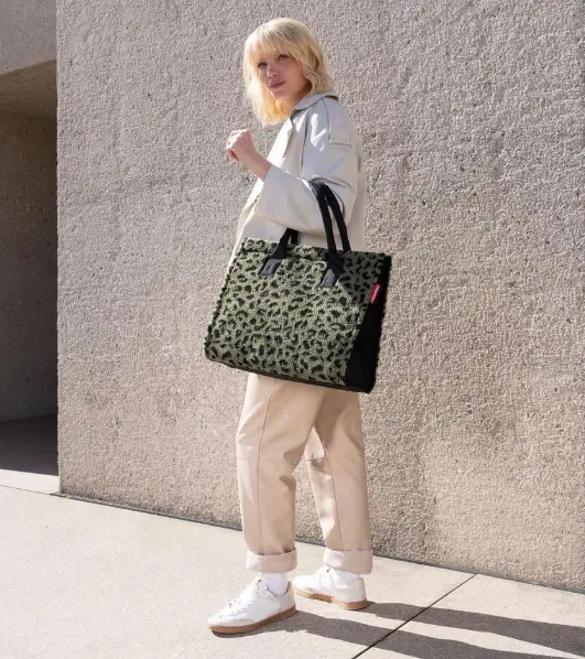 Reisenthel Daily Shopper Teddy Leo olive ca. 42x35x17 cm