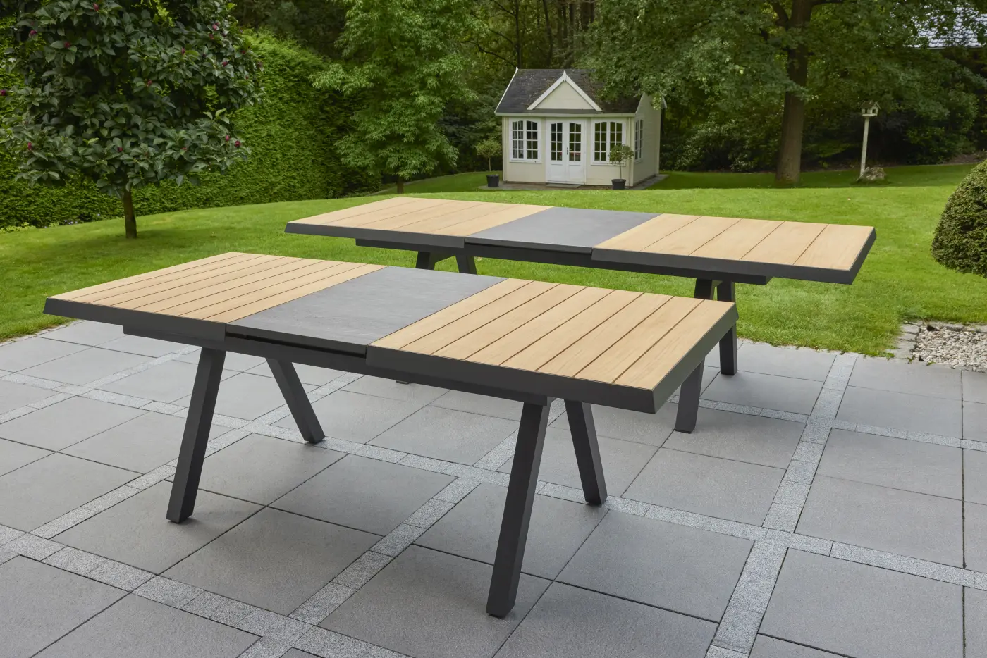 LC Garden Ausziehtisch Kumasi ca. 200-260x100x77 cm Teakholz/Anthrazit
