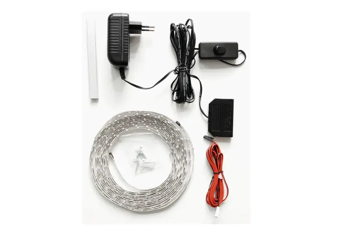 MCA LED-Band ca.165x1x1 cm