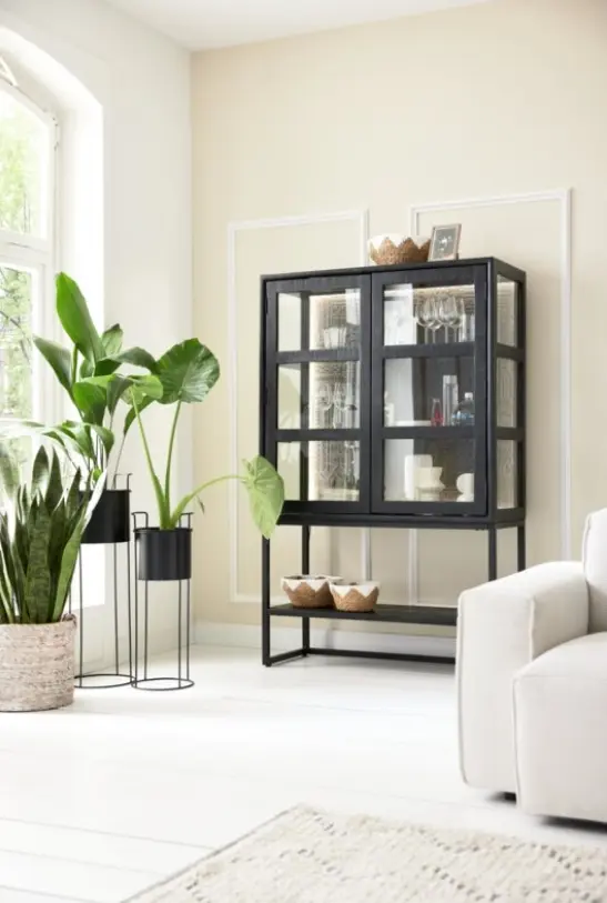 Roomio No. 2001 Vitrine Mango massiv schwarz ca. 100x160x42 cm