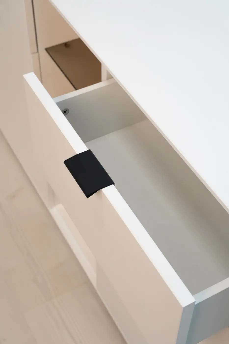 plh Lowboard Ofelia Weiß/ Zierleisten Wildeiche ca. 270x199x42 cm