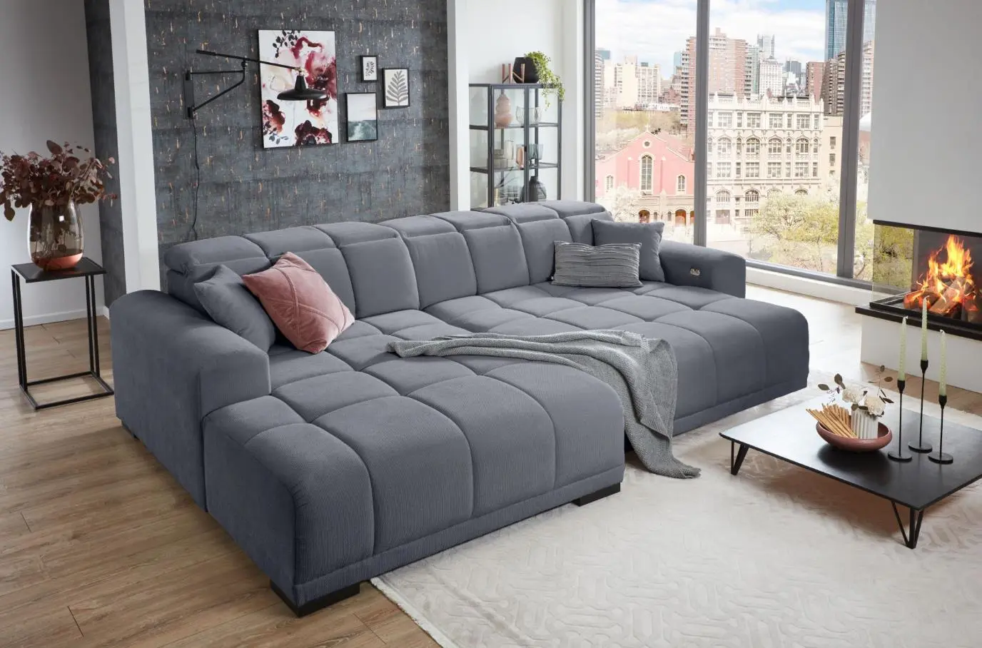 Iwaniccy Garnitur Master in Bezug Camaro grau, Metallfuß schwarz, Ottomane rechts, Schenkelmaß ca.301x195 cm