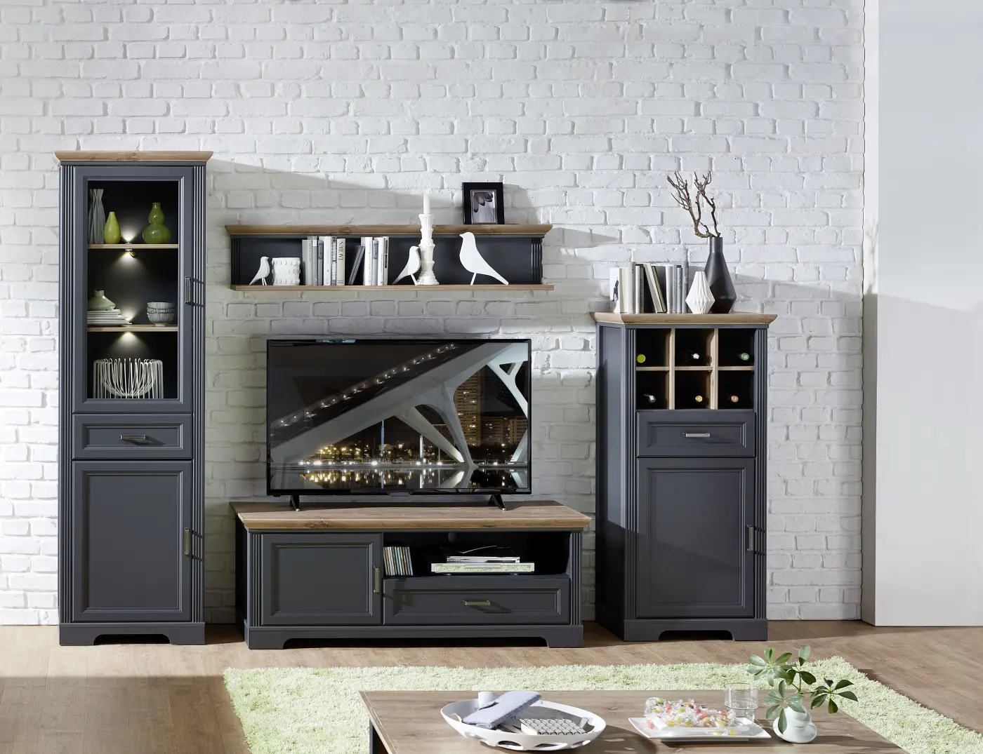 Innostyle Vitrine Jasmin 1LG9GH02, Graphit MDF/Eiche Artisan Nachbildung, BxHxT ca.66x204x42 cm, inkl. LED-Beleuchtung