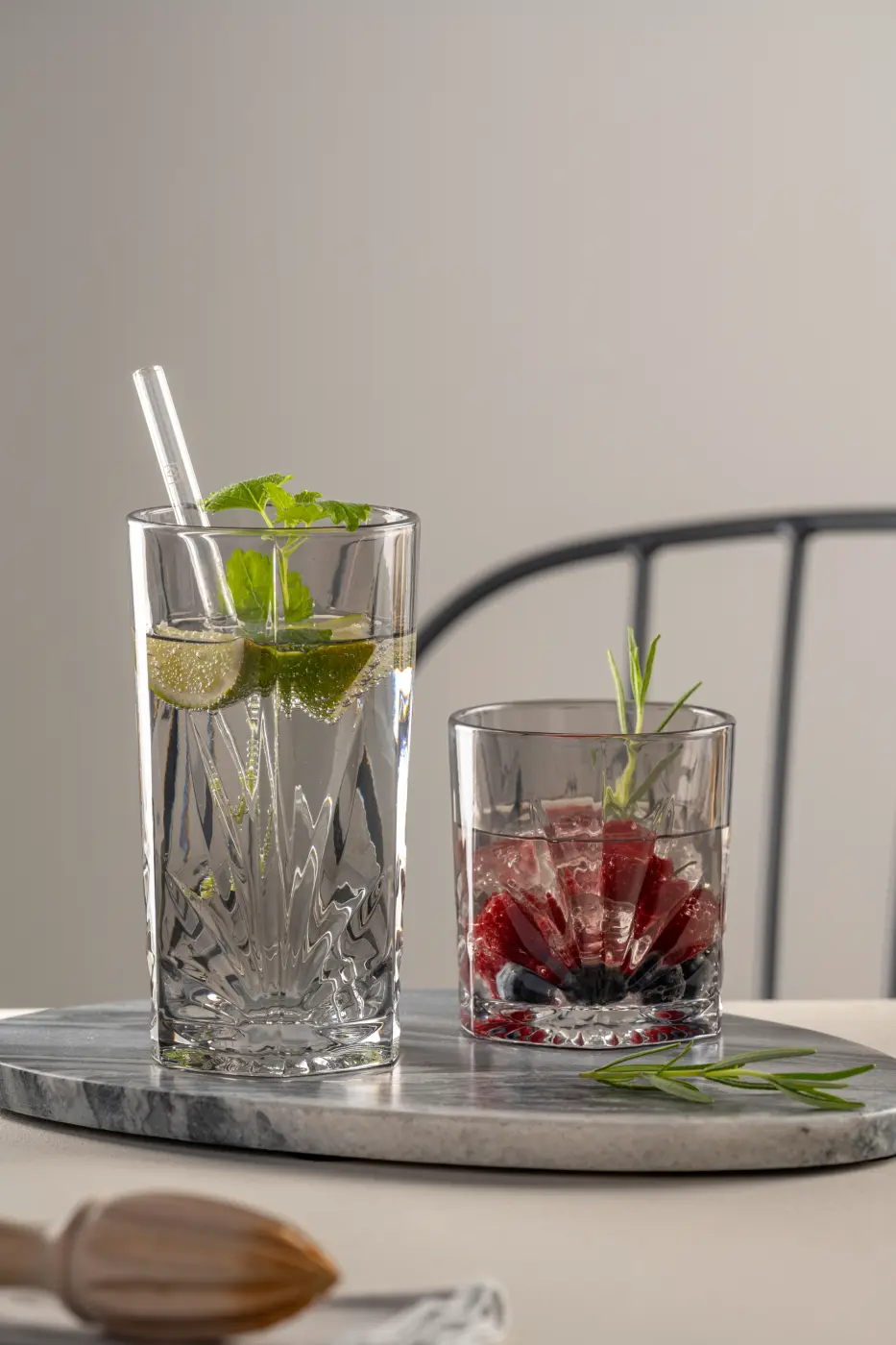 Leonardo Trinkglas CAPRI 390 ml grau