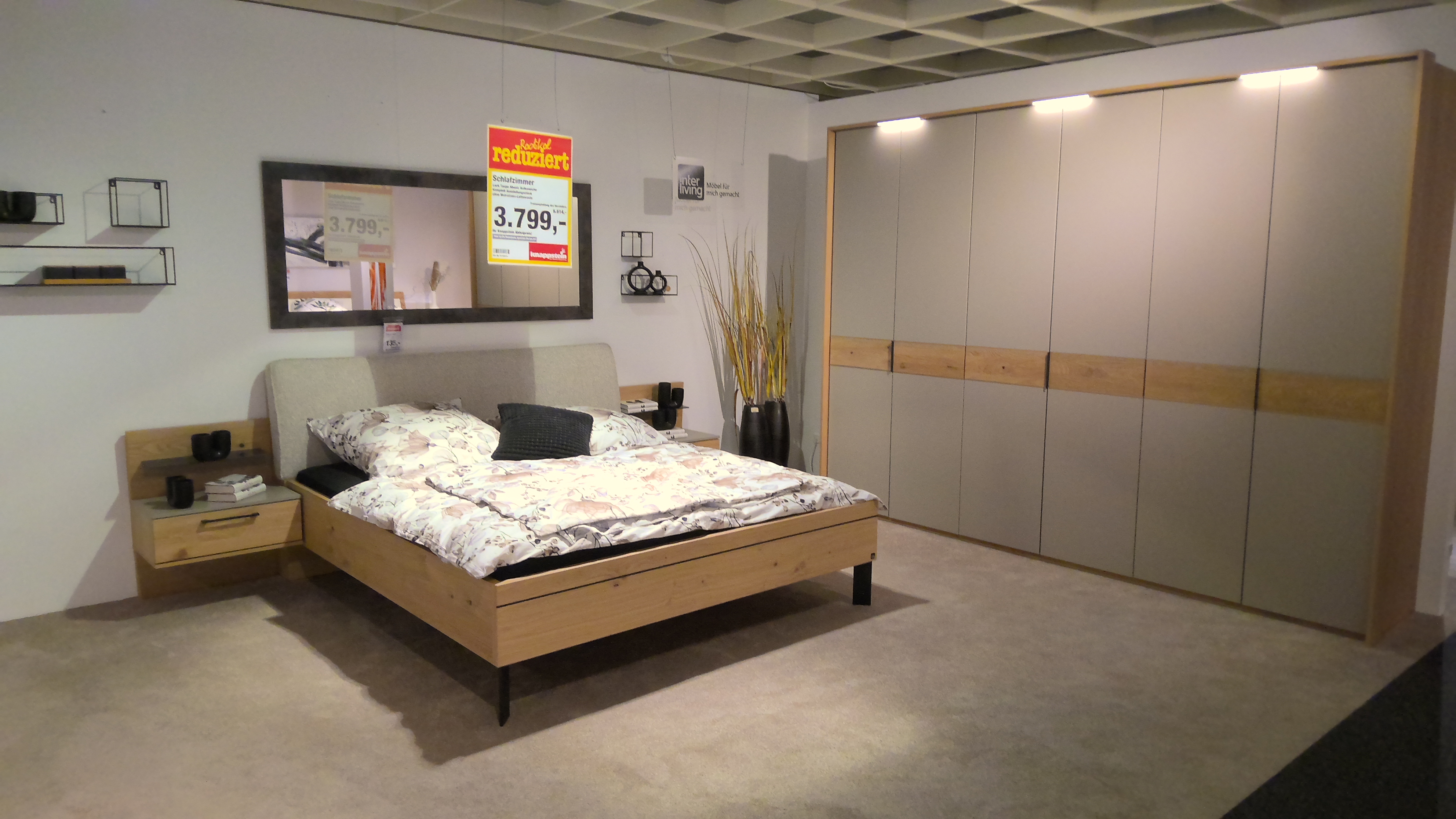 Wiemann  Schlafzimmer Interliving 1207 Lack Taupe Bauchbinde Balkeneiche inkl. Zusatzausstattung