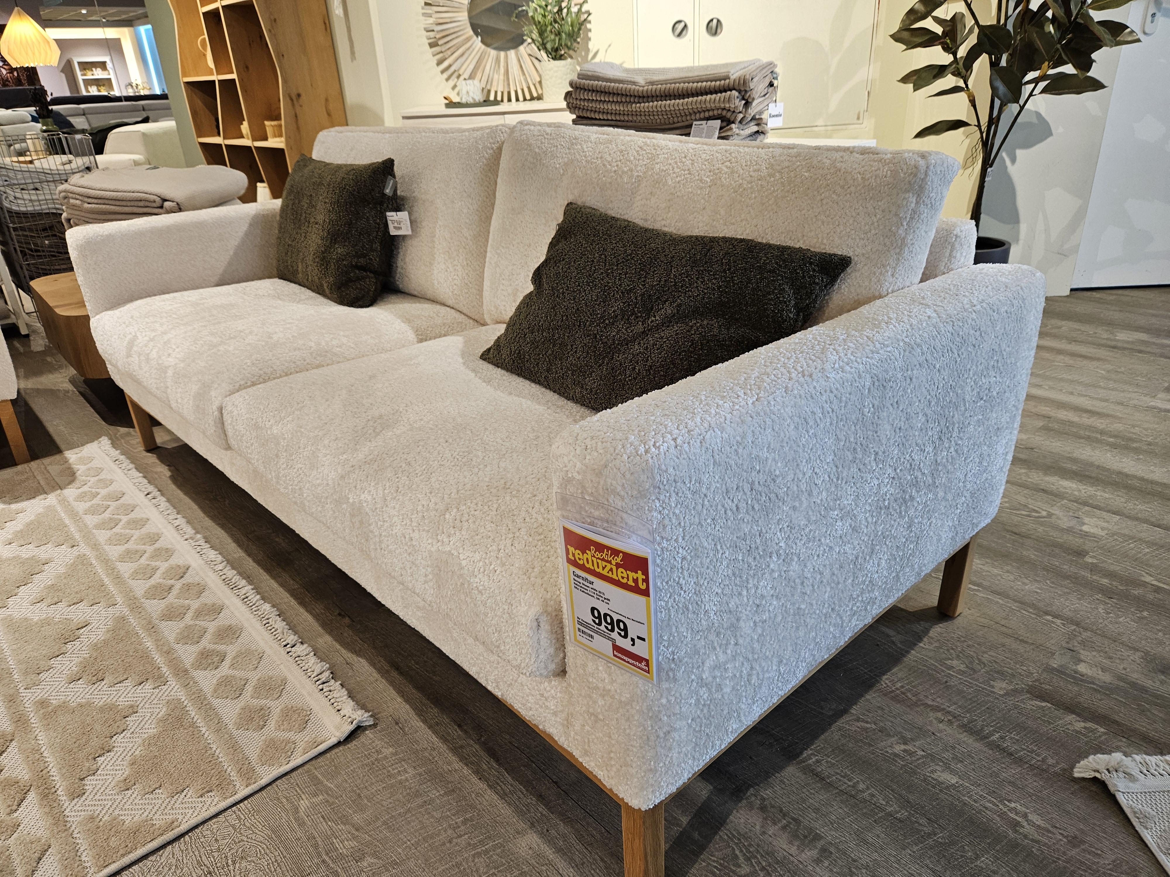 Roomio No. 4105 Sofa Shaun white ca. 208x81x90 cm