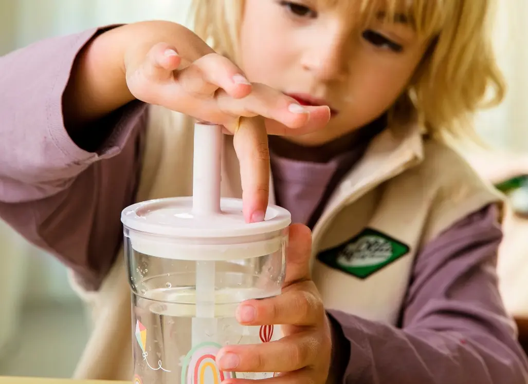 Mepal Kindertrinkglas Mio Little Farm mit Halm 250 ml